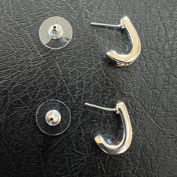 Martin James Of London | Silvertone | Stretch Bracelet & Rhinestone Earring Set - Picture 4 of 6